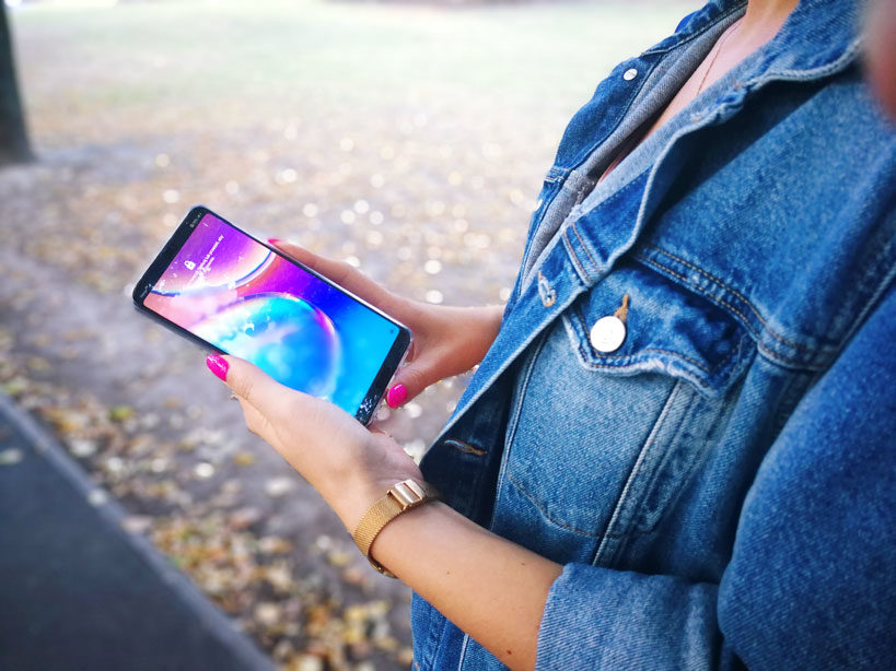 Telefon biznesowy 2018 - Huawei P20 Pro w biznesie online i blogowaniu!